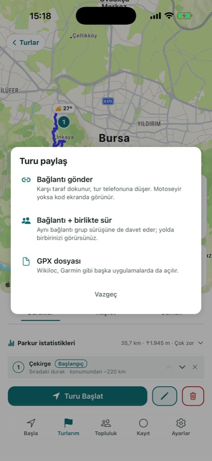 Grup sürüşünde arkadaşların rota üzerinde canlı konumu